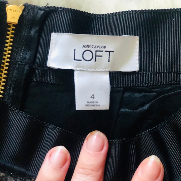 Ann Taylor Loft Black and Gold Bouclé Miniskirt - Picture 8 of 9